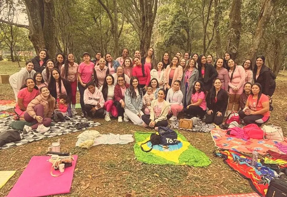 Foto do grupo de mulheres no primeiro piquenique Entre Elas & Jesus